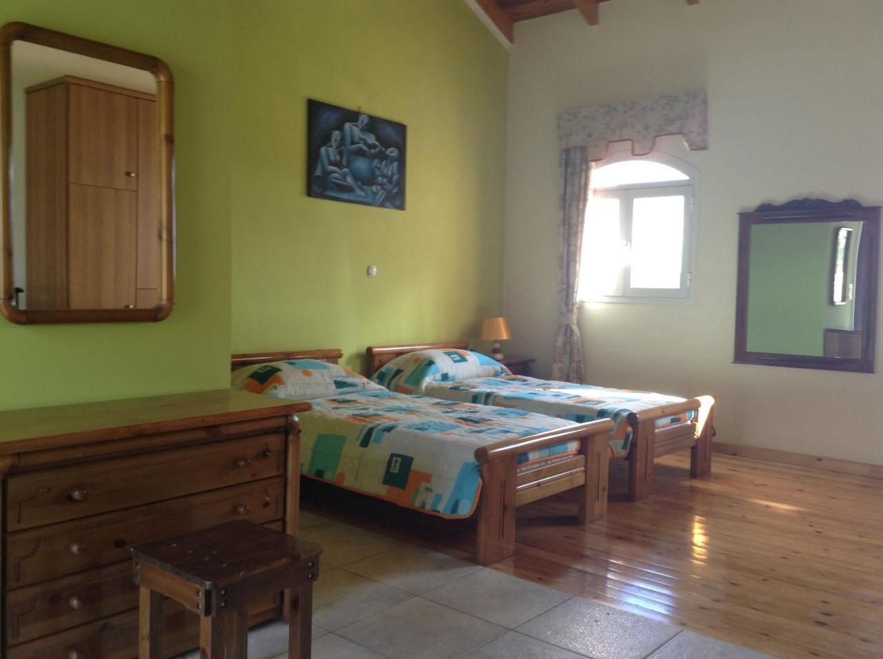 Dogis Retreat Apartment Agia Efimia Exterior photo